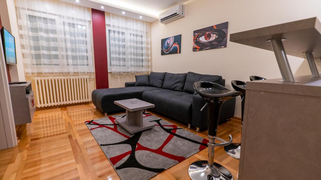 Burgundy Apartment Belgrado Buitenkant foto
